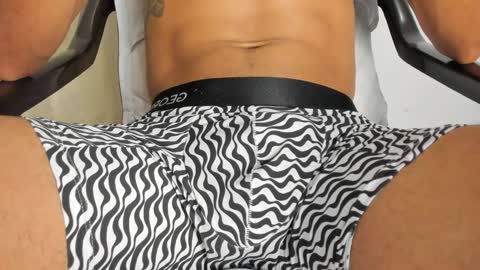 Snapshot of allisonjustingb chatting on 01-26-25, 01:20 AllisonJustin online show from 01-26-25, 01:20