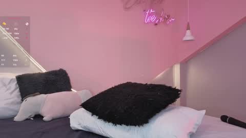 Snapshot of allisonroberts_ chatting on 03-31-26, 03:34 Alli online show from 03-31-26, 03:34