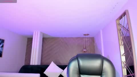 Snapshot of allisonrogersx chatting on 12-17-25, 03:12 Allison Rogers online show from 12-17-25, 03:12