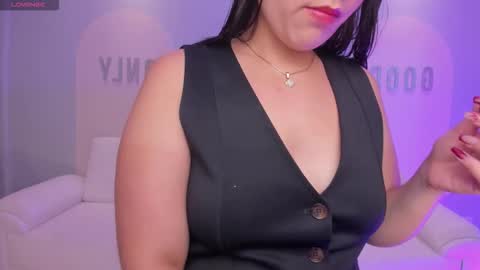 Snapshot of allisonrogersx chatting on 12-20-25, 06:48 Allison Rogers online show from 12-20-25, 06:48