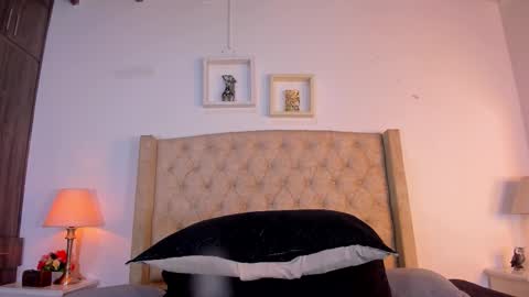 Snapshot of allisson_m chatting on 01-16-26, 12:09 allisson online show from 01-16-26, 12:09