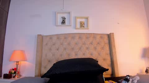 Snapshot of allisson_m chatting on 01-17-26, 12:10 allisson online show from 01-17-26, 12:10