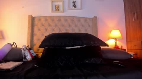 Snapshot of allisson_m chatting on 03-07-26, 12:02 allisson online show from 03-07-26, 12:02