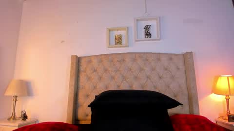 Snapshot of allisson_m chatting on 04-01-26, 12:06 allisson online show from 04-01-26, 12:06