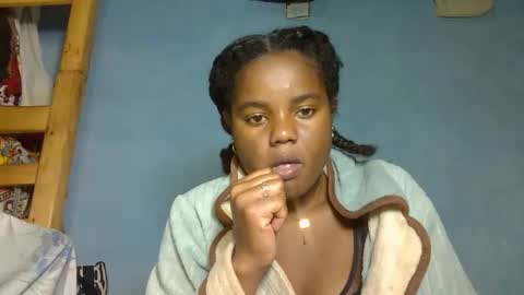 allizida01 online show from 11-17-25, 03:51