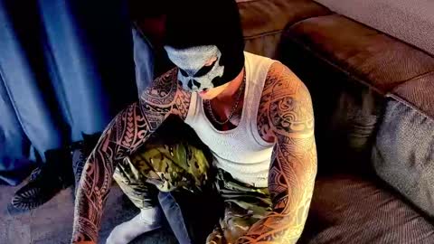 Snapshot of alltimehorny19 chatting on 12-04-24, 08:29 Justin online show from 12-04-24, 08:29