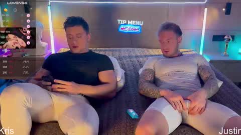 Snapshot of alltimehorny19 chatting on 09-14-25, 04:17 Justin online show from 09-14-25, 04:17