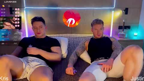 Snapshot of alltimehorny19 chatting on 09-28-25, 03:39 Justin online show from 09-28-25, 03:39