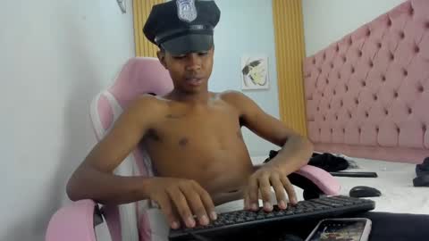 alluringangel01 online show from 10-22-25, 02:23