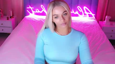 AlwaysHot online show from 10-20-25, 02:12