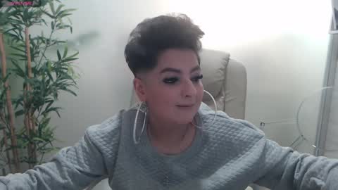         online show from 12-25-24, 10:27