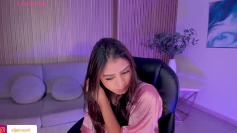 Alisson online show from 01-25-25, 01:41