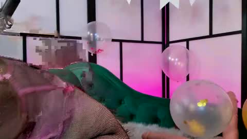 Snapshot of allys_secret chatting on 03-01-25, 09:48 Call me Ally online show from 03-01-25, 09:48