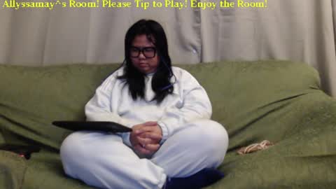 Allyssamay online show from 01-19-25, 06:09