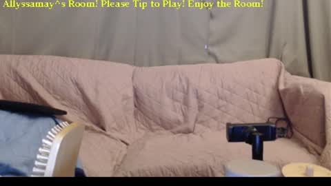 Allyssamay online show from 11-23-25, 03:28