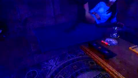 LaraIan online show from 12-04-25, 02:59