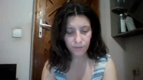 Snapshot of alma_amy chatting on 12-08-24, 09:52 Alma online show from 12-08-24, 09:52