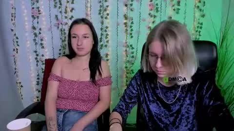alma_black online show from 09-30-25, 05:34