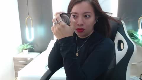 ALMA FENIX  online show from 12-19-24, 12:23