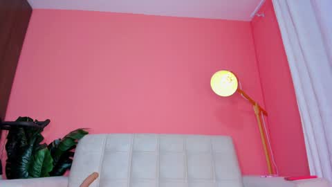 Snapshot of almacastillo2 chatting on 01-22-25, 01:31 Alma Castillo online show from 01-22-25, 01:31