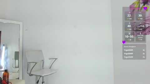 Snapshot of almasaennz chatting on 12-19-24, 02:01   online show from 12-19-24, 02:01