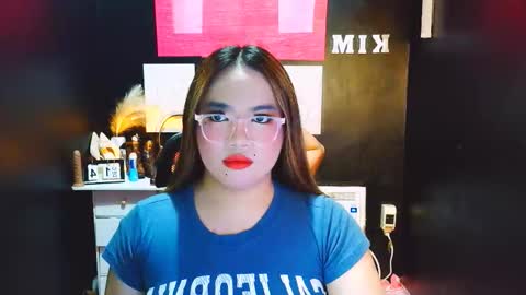 Snapshot of almirablont13 chatting on 12-14-25, 03:01 Almira online show from 12-14-25, 03:01