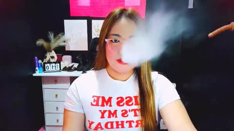 Snapshot of almirablont13 chatting on 01-11-26, 04:06 Almira online show from 01-11-26, 04:06