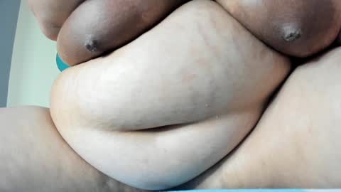 Snapshot of alondra_zaens chatting on 01-29-25, 11:35 Alondra online show from 01-29-25, 11:35