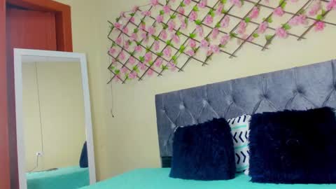 Alondra gomez online show from 02-11-25, 12:27