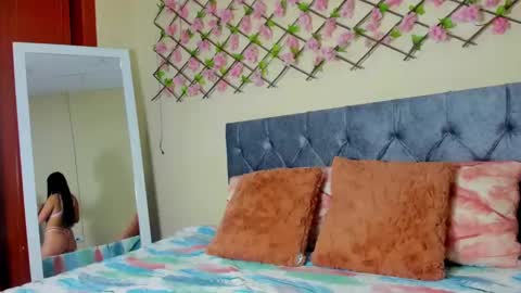 Alondra gomez online show from 02-25-25, 01:06