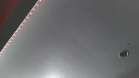 Snapshot of alotacat chatting on 10-21-25, 07:58 alotacat online show from 10-21-25, 07:58