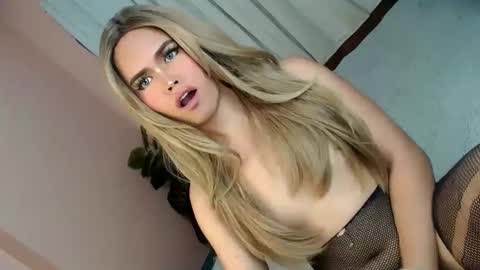 LEXY online show from 01-11-25, 02:04