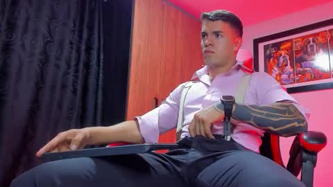 alpha_dominus_ online show from 01-11-26, 05:01