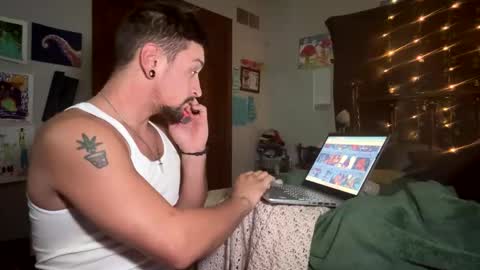 Snapshot of alphadomcole chatting on 11-13-25, 09:30 alphadomcole online show from 11-13-25, 09:30