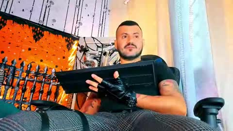 Snapshot of alphadrip chatting on 10-30-25, 12:28 alphadrip online show from 10-30-25, 12:28