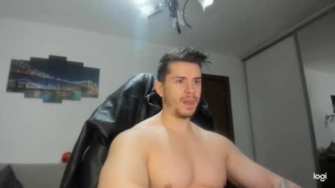 Snapshot of alphagodleatherking92 chatting on 12-12-24, 06:47 LeatherMaster online show from 12-12-24, 06:47