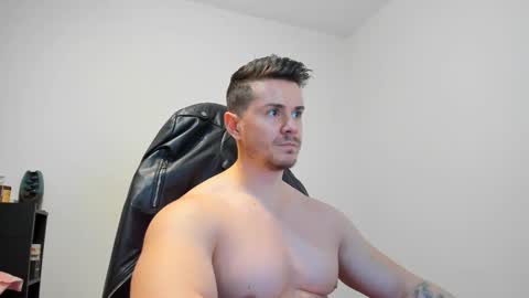 Snapshot of alphagodleatherking92 chatting on 12-27-24, 10:01 LeatherMaster online show from 12-27-24, 10:01