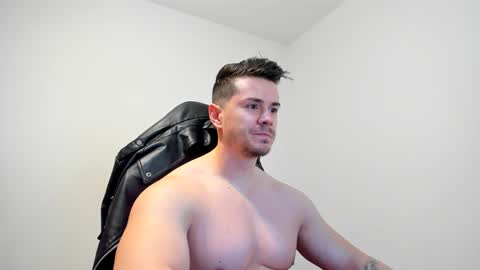 Snapshot of alphagodleatherking92 chatting on 01-14-25, 06:13 LeatherMaster online show from 01-14-25, 06:13