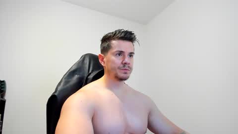 Snapshot of alphagodleatherking92 chatting on 02-07-25, 07:50 LeatherMaster online show from 02-07-25, 07:50