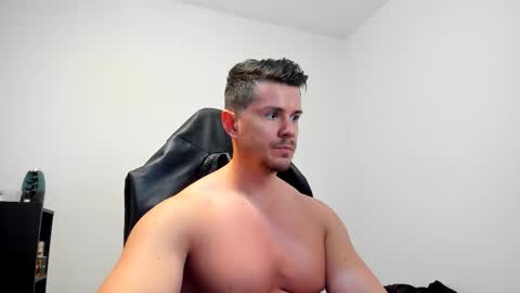 Snapshot of alphagodleatherking92 chatting on 03-01-25, 10:34 LeatherMaster online show from 03-01-25, 10:34