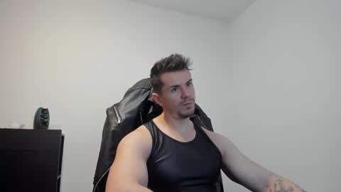 Snapshot of alphagodleatherking92 chatting on 11-07-25, 09:53 LeatherMaster online show from 11-07-25, 09:53