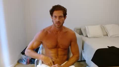 alphahung23 online show from 10-20-25, 08:37