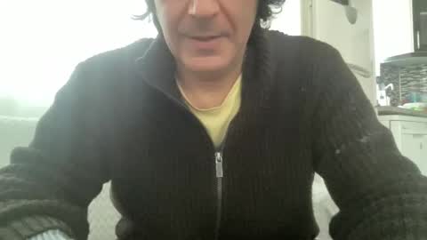 Snapshot of alphandre chatting on 01-17-25, 07:41 AlphAndre online show from 01-17-25, 07:41