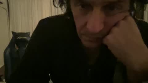 Snapshot of alphandre chatting on 01-19-25, 05:39 AlphAndre online show from 01-19-25, 05:39