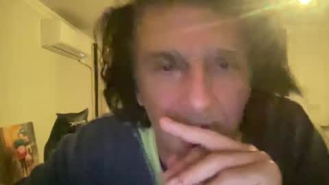 Snapshot of alphandre chatting on 02-04-25, 06:38 AlphAndre online show from 02-04-25, 06:38