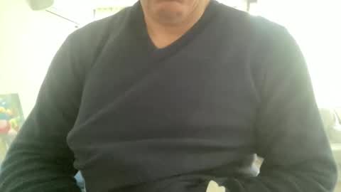 Snapshot of alphandre chatting on 02-15-25, 02:33 AlphAndre online show from 02-15-25, 02:33