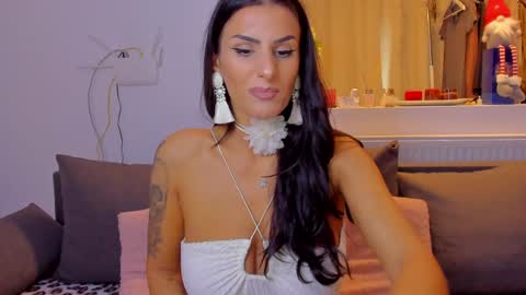 Michelle online show from 11-24-25, 10:37