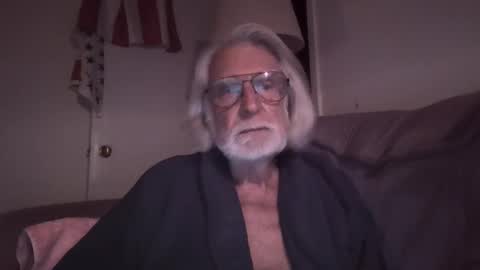 AlphaUniform online show from 11-22-25, 04:55