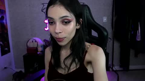 Sofie Kimino online show from 12-06-24, 08:37