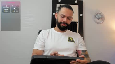 Snapshot of alukardbig chatting on 11-26-25, 11:44 alukardbig online show from 11-26-25, 11:44